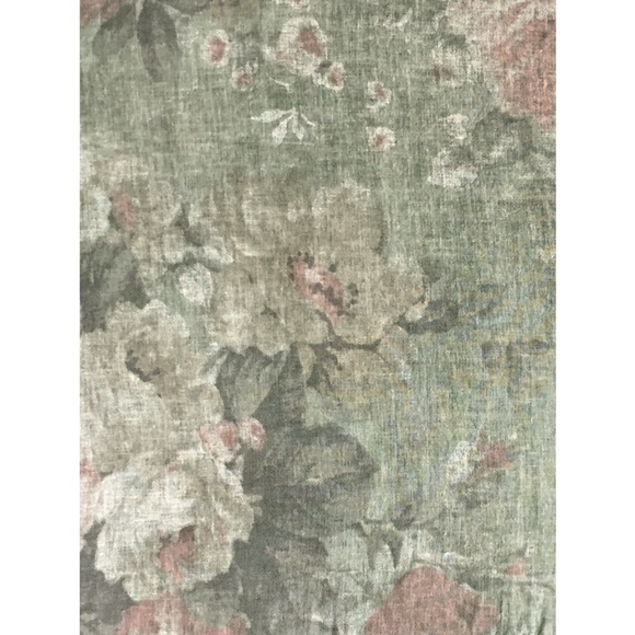 WOMEN'S - Italian Cotton Floral Scarves - Picture 6 of 10